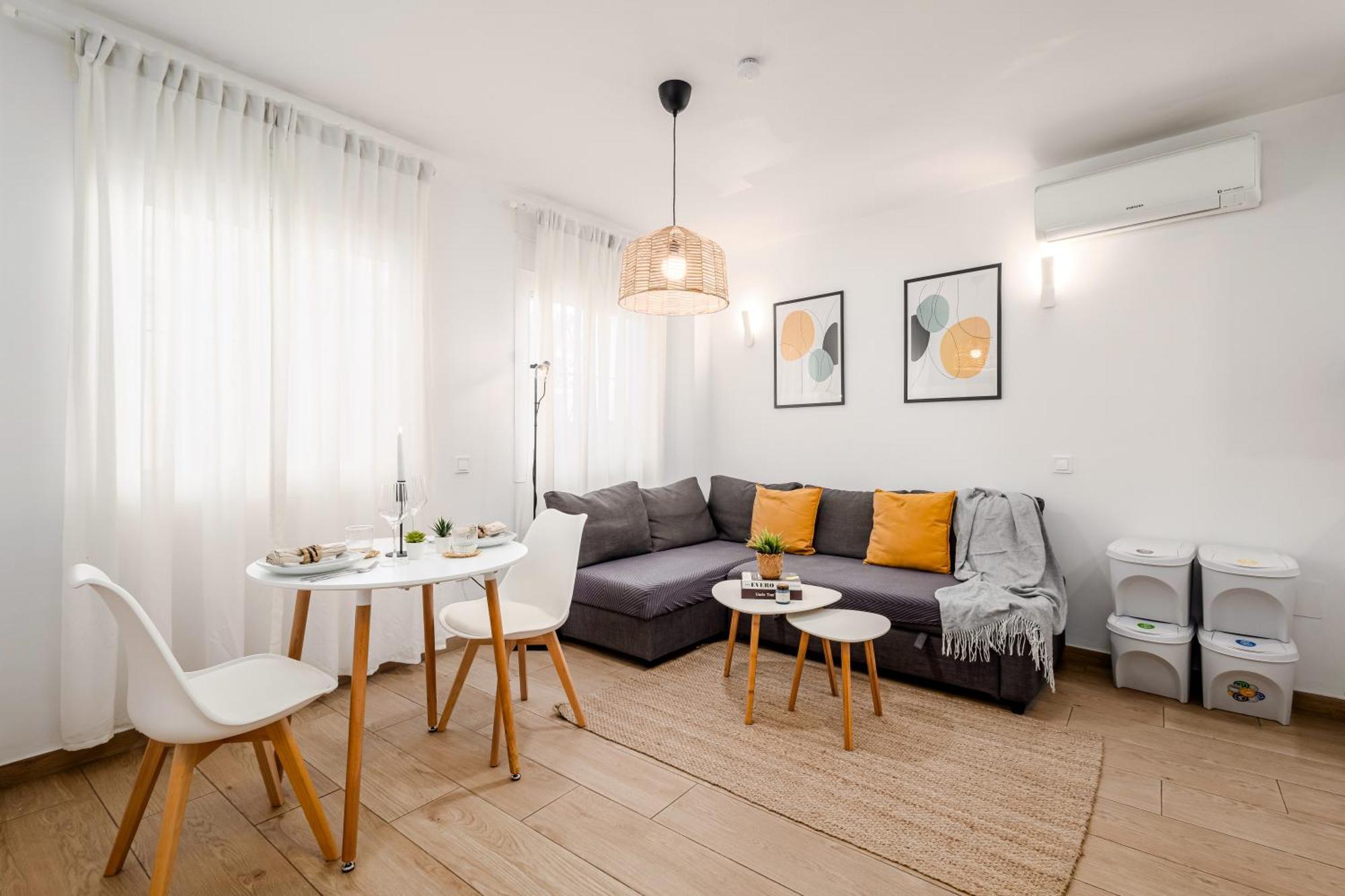 Nordik Apartments Urban - Perchel "Skogar" Малага Екстер'єр фото